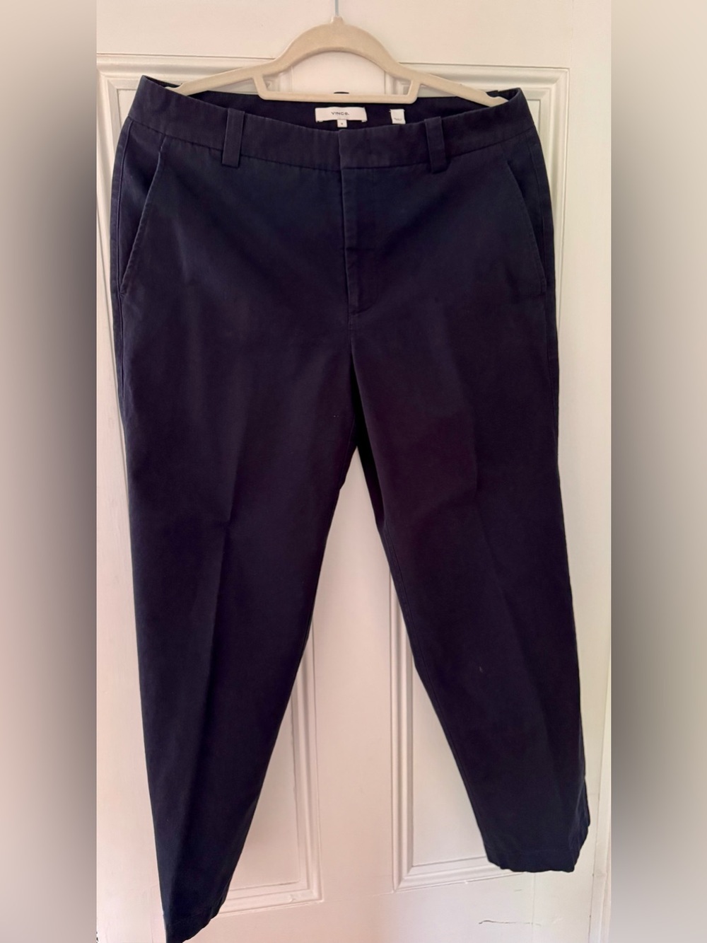 VINCE Women’s 100% Cotton Cropped Straight-Leg Chinos in Navy